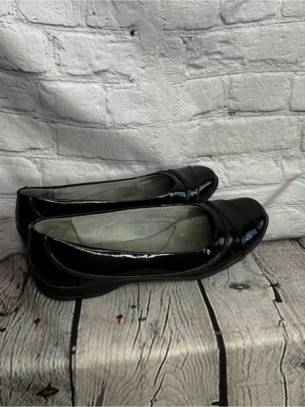 Life Stride Black Patent Leather Slip-On Square Toe Ballet Flats Sz 7.5 GUC